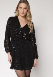 Czarna Cekinowa Sukienka o Rozkloszowanym Kroju z Długimi Rękawami Reira. Czarne sukienki damskie Born2be, na imprezę, l, bez wzorów, z poliesteru, eleganckie, bez kołnierzyka, bez ramiączek, rozkloszowane. Za 159.99 zł.