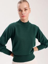 BGN Sweter w kolorze zielonym rozmiar: 40. Zielone golfy damskie BGN, bez wzorów, z wełny, bez ramiączek. Za 96.14 zł.