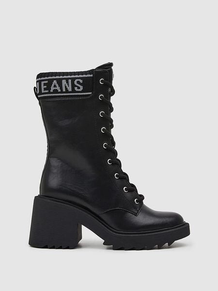 Pepe Jeans FOOTWEAR Botki "Boss" w kolorze czarnym rozmiar: 36. Czarne botki damskie Pepe Jeans FOOTWEAR, z jeansu, eleganckie, bez obcasa, bez zapięcia. Za 131.74 zł.