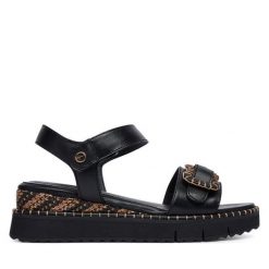 Sandały Tamaris. Czarne sandały damskie Tamaris, bez wzorów, bez obcasa, na koturnie. Za 369.99 zł.