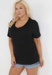 Czarny T-shirt Genilin. Czarne t-shirty damskie Born2be, xl, bez wzorów, z dzianiny, bez kołnierzyka. Za 29.99 zł.