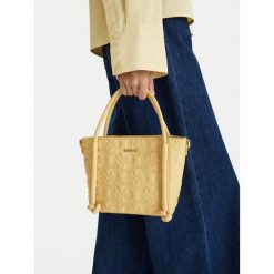 Torebka MEXX. Żółte torebki klasyczne damskie Mexx, bez wzorów, bez dodatków. Za 169.99 zł.