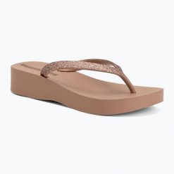 Japonki damskie Ipanema Mesh Chic Plat. Brązowe klapki damskie Ipanema, bez wzorów, z gumy, bez obcasa. Za 129.99 zł.