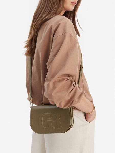 GINO ROSSI Torebka C-KY191 Brązowy. Brązowe listonoszki damskie Gino Rossi, bez wzorów, z materiału, bez dodatków. Za 179.99 zł.