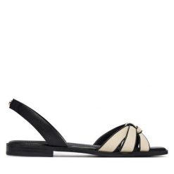 Sandały Aldo. Czarne sandały damskie Aldo, bez wzorów, bez obcasa, na płaskiej podeszwie. Za 269.99 zł.