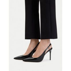 Szpilki Nine West. Czarne szpilki Nine West, bez wzorów, bez obcasa. Za 229.99 zł.