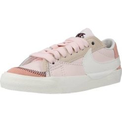Buty NIKE ULTRABEST DQ1470 Rose. Czerwone obuwie trekkingowe damskie Nike. Za 279.99 zł.
