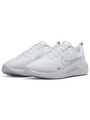 Nike Buty "Downshifter 12" w kolorze białym do biegania rozmiar: 37,5. Białe obuwie do biegania damskie Nike. Za 122.38 zł.