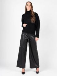 Silvian Heach Sweter | CVA22003LU | Kobieta | Czarny. Czarne swetry klasyczne damskie Silvian Heach, l, z dzianiny, bez kołnierzyka. W wyprzedaży za 249.00 zł.