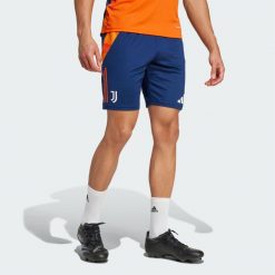Szorty Juventus Tiro 24 Competition Training. Niebieskie szorty męskie Adidas, z materiału, bez kołnierzyka. Za 203.50 zł.