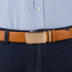 Pasek męski skórzany 3,5 cm klamra automatyczna Beltimore camelowy 02-578 : Kolory - brązowy, beżowy, Rozmiar pasków - r.115-130 cm. Brązowe paski męskie bez wzorów, ze skóry, wizytowe. Za 64.99 zł.