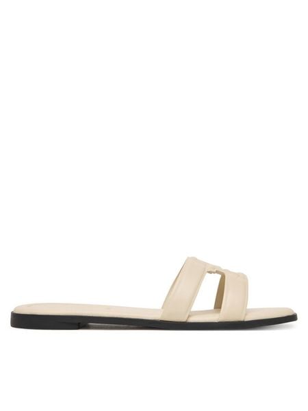 Tommy Hilfiger Klapki FW0FW08671 Écru. Klapki damskie Tommy Hilfiger, bez wzorów, ze skóry, bez obcasa. Za 449.99 zł.