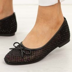 Czarne baleriny damskie Vinceza 62270. Czarne baleriny damskie VINCEZA, bez wzorów, bez obcasa, na płaskiej podeszwie. Za 149.00 zł.