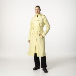Damska kurtka przeciwdeszczowa rowerowa długa Trenchcoat złota. Żółte kurtki damskie Agu, m, bez wzorów, z materiału, bez kaptura. Za 967.55 zł.
