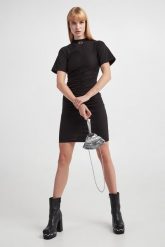 Sukienka mini KARL LAGERFELD. Sukienki damskie Karl Lagerfeld, xs, bez wzorów, bez kołnierzyka, bez ramiączek, mini. W wyprzedaży za 533.40 zł.