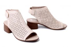 RIEKER REMONTE R8777-60 beige, sandały damskie. Brązowe sandały damskie Rieker Remonte, bez wzorów, bez obcasa. Za 303.92 zł.