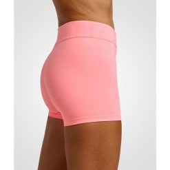 Obcisłe spodenki damskie 2.0. Białe szorty damskie NORDICDOTS, bez wzorów, z elastanu, sportowe. Za 150.00 zł.