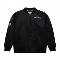 Kurtka uniwersalna męska Mitchell & Ness San Antonio Spurs. Czarne kurtki męskie Mitchell & Ness, m, bez wzorów, z syntetyku, klasyczne, bez kaptura. Za 699.00 zł.