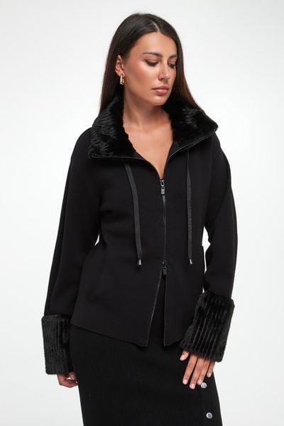 Kurtka damska z futerkiem JOSEPH RIBKOFF. Kurtki damskie Joseph Ribkoff, m, bez wzorów, bez kaptura. Za 1,149.00 zł.