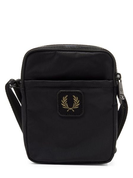 Fred Perry torba na ramię Mężczyźni czarny, ONE SIZE. Czarne torby męskie na ramię Fred Perry, bez wzorów, na ramię. Za 249.95 zł.