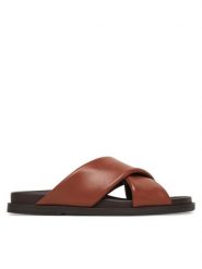 Geox Klapki D Adelash D55YWB 000TU C6014 Brązowy. Brązowe klapki damskie Geox, bez wzorów, ze skóry, bez obcasa. Za 419.99 zł.