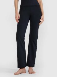 4F Legginsy funkcyjne w kolorze czarnym rozmiar: L. Czarne legginsy damskie 4f, l, bez wzorów, z materiału. Za 88.02 zł.