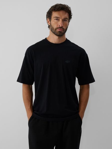 4F T-shirt loose gładki męski - czarny M. Czarne t-shirty męskie 4f, m, bez wzorów, z bawełny, bez kołnierzyka. Za 69.99 zł.