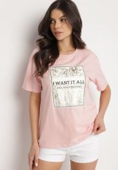 Różowy Bawełniany T-shirt Ozdobiony Nadrukiem Nelltaria. Czerwone t-shirty damskie Born2be, m, bez wzorów, z bawełny, bez kołnierzyka. Za 39.99 zł.
