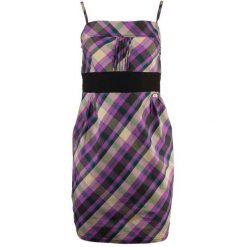 Sukienka damska Nell Ellen fioletowa. Fioletowe sukienki damskie ENELL, na co dzień, xs, bez wzorów, eleganckie, bez kołnierzyka, bez ramiączek, sportowe. Za 115.99 zł.