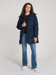 TOMMY JEANS Płaszcz puchowy w kolorze granatowym rozmiar: XL. Niebieskie płaszcze damskie Tommy Jeans, xl, bez wzorów, z jeansu. Za 636.92 zł.