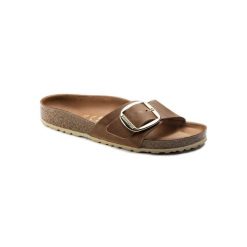 Klapki damskie Birkenstock Madrid Big Buckle Cognac Natural Leather. Brązowe klapki damskie Birkenstock, bez wzorów, z materiału, bez obcasa. Za 831.00 zł.