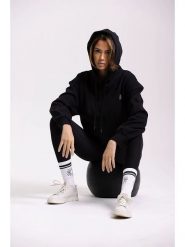 Onamaste Bluza "Tara" w kolorze czarnym rozmiar: L/XL. Czarne bluzy z kapturem damskie Onamaste, l, z bawełny. Za 217.99 zł.