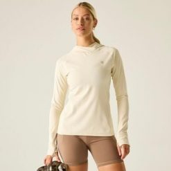 Damska bluza z kapturem Refresh Quick Dry Fleece. Białe bluzy z kapturem damskie Dare 2b, z elastanu. Za 245.00 zł.
