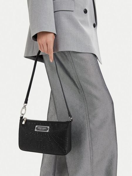 Nine West Torebka CEO-LUXE SERENITY-LA374-4773 Czarny. Czarne torebki klasyczne damskie Nine West, bez wzorów, ze skóry, bez dodatków. Za 169.99 zł.