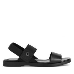 Sandały Lasocki. Czarne sandały damskie Lasocki, bez wzorów, bez obcasa, na płaskiej podeszwie. Za 83.99 zł.