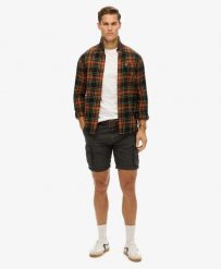 Superdry Parachute Light Shorts ripstop vintage – 100% bawełna. Czarne szorty męskie Superdry., bez wzorów, z bawełny, militarne. Za 322.70 zł.