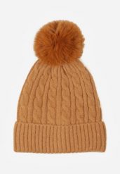 Brązowa Czapka w Warkoczowy Splot z Pomponem Vetisare. Brązowe czapki zimowe damskie Born2be, z dzianiny. Za 34.99 zł.