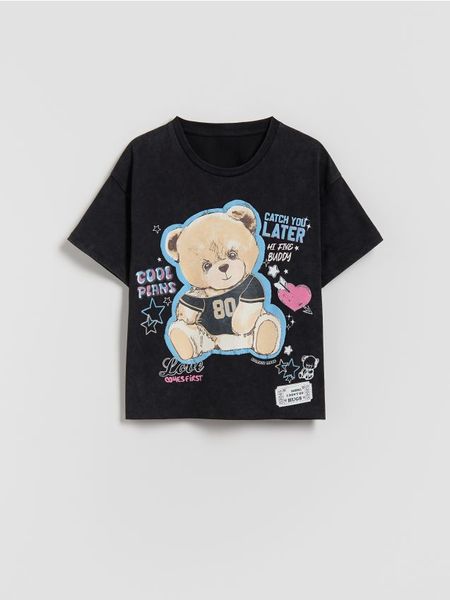 T-shirt z nadrukiem - czarny. Czarne koszulki dziewczęce Reserved, bez wzorów, z bawełny, bez ramiączek. Za 19.99 zł.