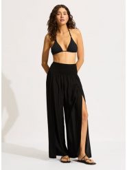 Seafolly Spodnie w kolorze czarnym rozmiar: XL. Czarne spodnie materiałowe damskie Seafolly, bez wzorów, z materiału. Za 152.48 zł.