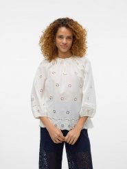 Vero Moda Bluzka w kolorze białym rozmiar: S. Białe bluzki damskie Vero Moda, s, bez wzorów, z bawełny, bez kołnierzyka, bez ramiączek. Za 61.46 zł.