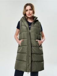 Kamizelka puffer z kapturem - zielony. Zielone kamizelki damskie Sinsay, l. W wyprzedaży za 42.99 zł.