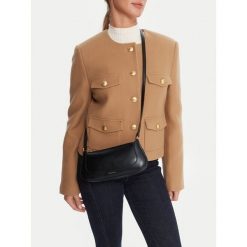 Torebka Calvin Klein. Czarne listonoszki damskie CALVIN KLEIN, bez wzorów, bez dodatków. Za 279.99 zł.