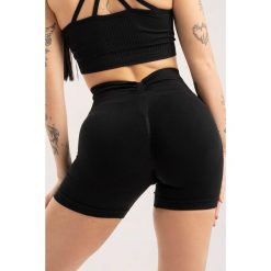 Spodenki fitness damskie Gym Glamour deep push up 2.0. Czerwone spodenki sportowe damskie GYM GLAMOUR, bez wzorów, glamour. Za 119.99 zł.