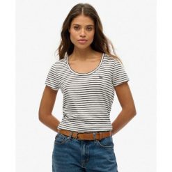 T-shirt z okrągłym dekoltem. Niebieskie t-shirty damskie Superdry., bez wzorów, bez kołnierzyka. W wyprzedaży za 113.15 zł.