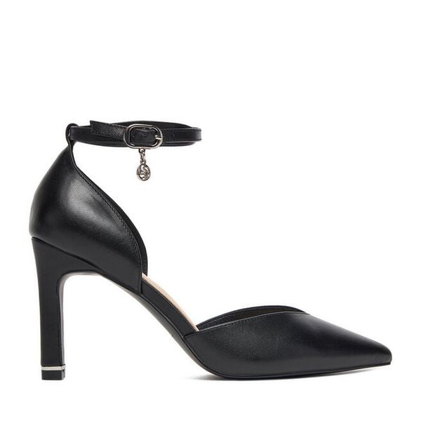 Szpilki Lasocki. Czarne szpilki Lasocki, bez wzorów, bez obcasa. Za 249.99 zł.