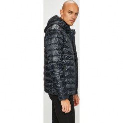 Only & Sons - Kurtka. Zielone kurtki męskie Only & Sons, m, bez wzorów, z poliesteru, z kapturem. W wyprzedaży za 169.90 zł.