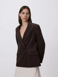 Marynarka z domieszką wełny - ciemnobrązowy. Brązowe marynarki i żakiety damskie Reserved, l, bez wzorów, z lyocellu. Za 279.99 zł.