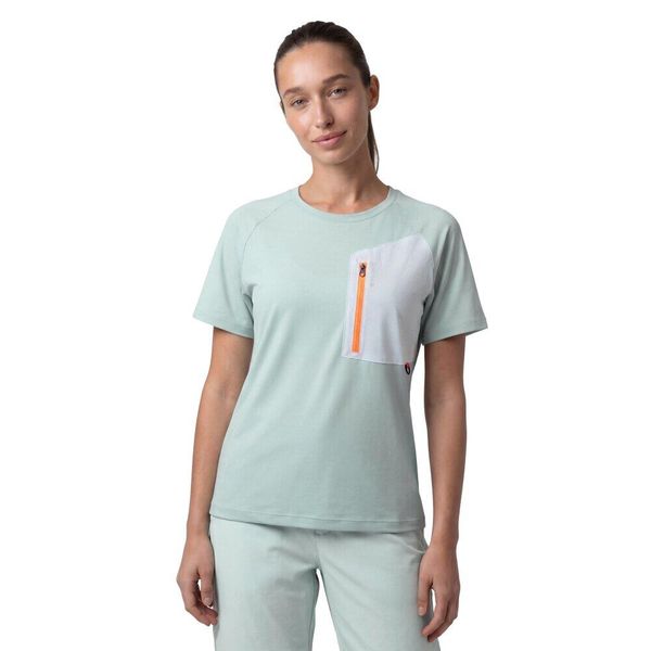 Damska techniczna koszulka trekkingowa Siroko Waterton-W Green. Zielone t-shirty damskie SIROKO, m, bez wzorów, z materiału, bez kołnierzyka. Za 147.00 zł.