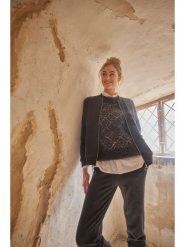 Aniston Spodnie w kolorze czarnym rozmiar: 38. Czarne spodnie materiałowe damskie Aniston, bez wzorów, z materiału. Za 78.28 zł.