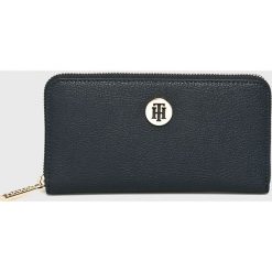 Tommy Hilfiger - Portfel. Niebieskie portfele damskie Tommy Hilfiger, bez wzorów, z materiału. W wyprzedaży za 239.90 zł.